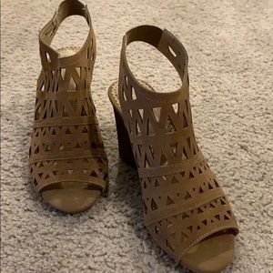 Brand NEW brown cut out wedges with straps